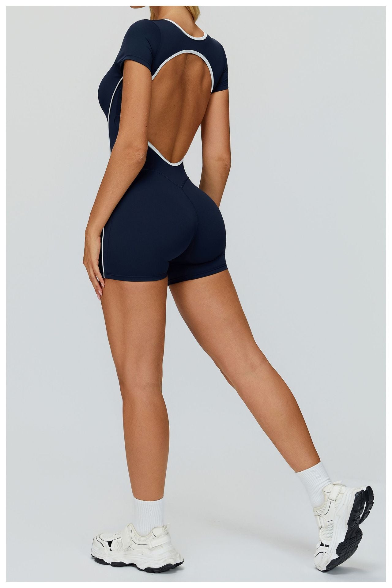 11/2025 Color-blocked bodysuit with cutout back, tight-fitting sportswear, running, exercise, yoga wear, women's 2501