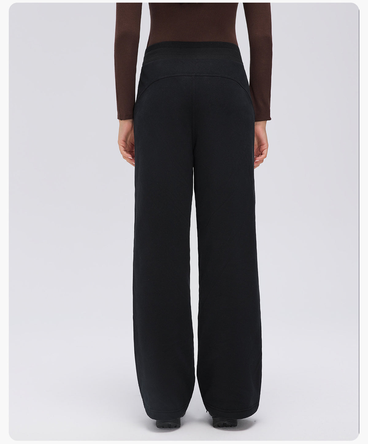 Wholesale Women’s Winter Down Sweatpants D26118 | Relaxed-Fit Thermal Outdoor Trousers | fouregg