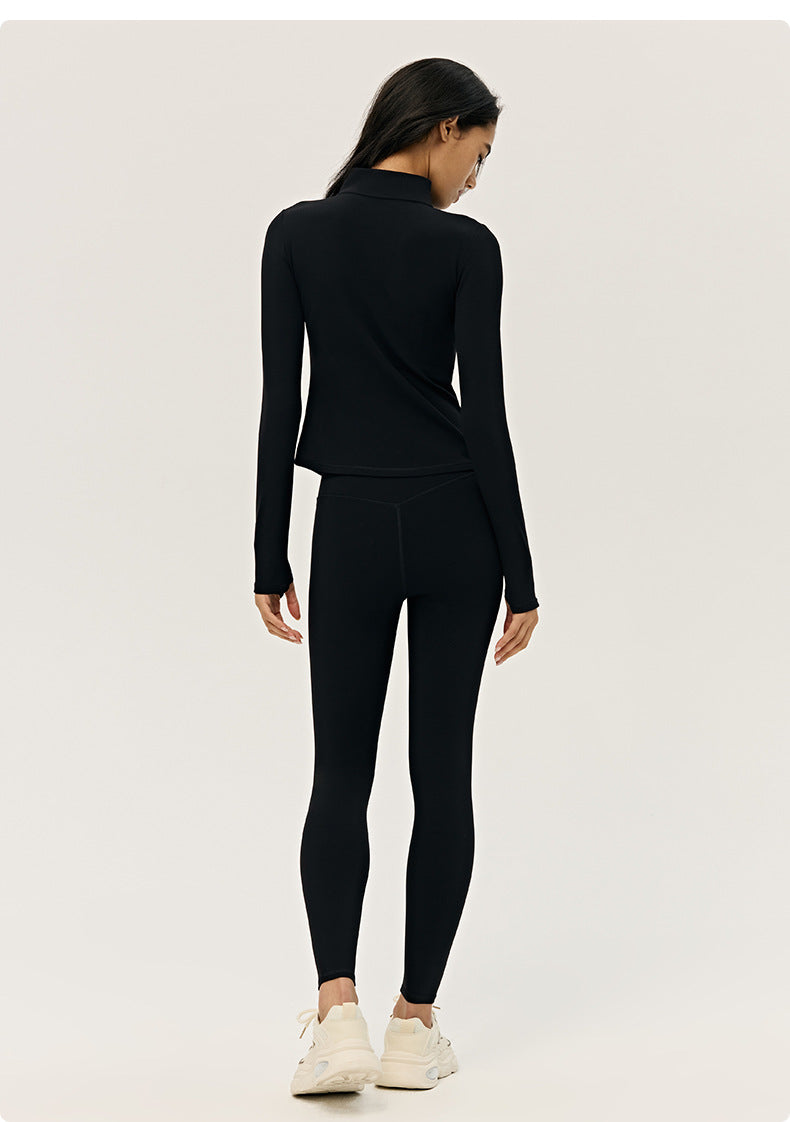 Wholesale Women’s Winter Activewear Set | Thickened Thermal Yoga Top & Leggings for Pilates | fouregg