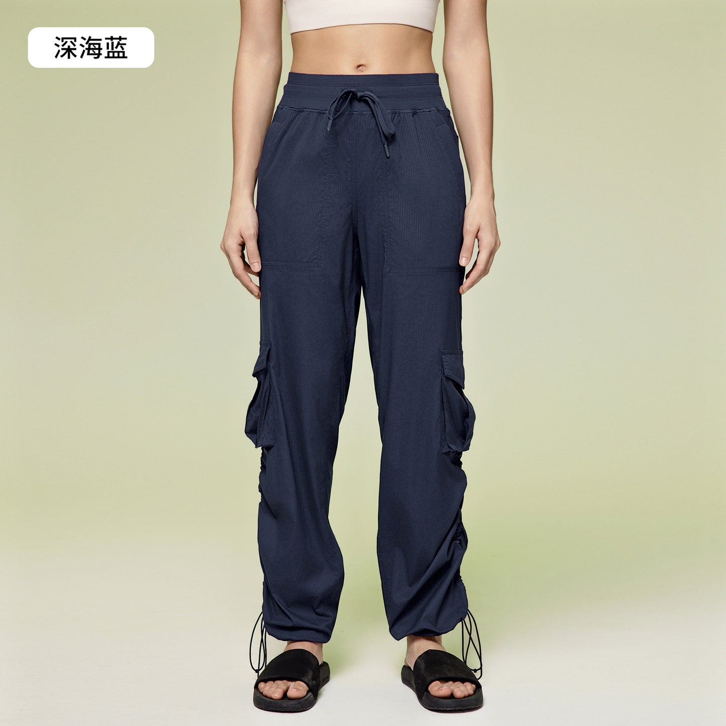 12/2024 Nuevo pantalón de correr al aire libre ligero de secado rápido para mujer con cordón, bolsillo grande, pierna ancha, estilo cargo casual D25001