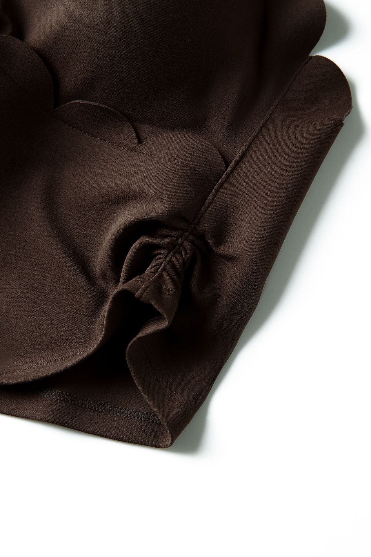 01/2026Soutien-gorge de sport en forme de goutte d'eau à encolure dos nu pour grandes tailles, soutien-gorge de sport avec soutien latéral de la poitrine, débardeur de fitness révélant la taille