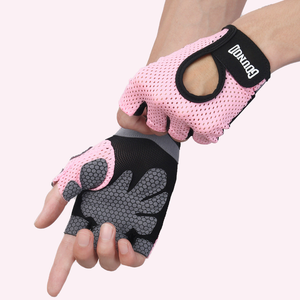 Half-finger fitness sports gloves thin sports sweat-absorbent non-slip hand protection training horizontal bar riding gloves outdoor gloves
