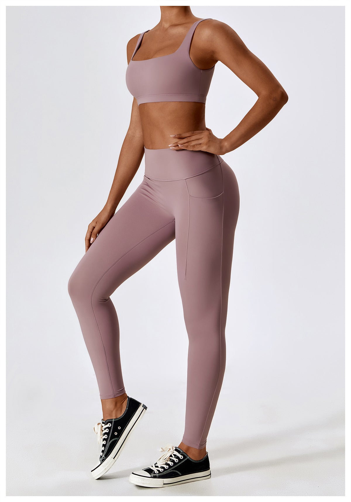 2023.08 Quick-drying naked yoga clothes gather beautiful back fitness clothes pocket hip-lifting tight-fitting sports suit 8295