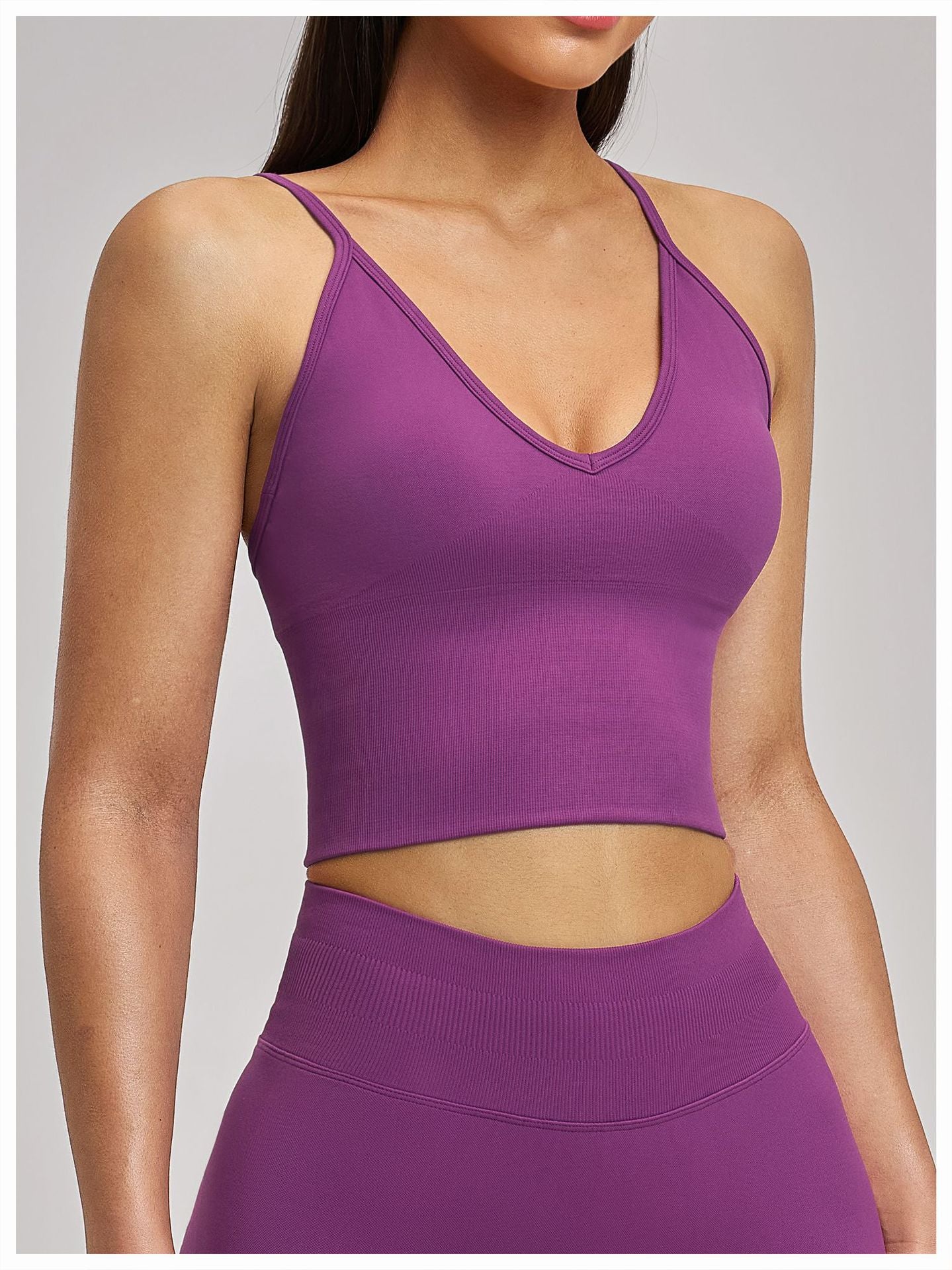 03/2026 Shockproof seamless yoga bra with cross-back design, quick-drying sports top, running and fitness yoga wear 5518