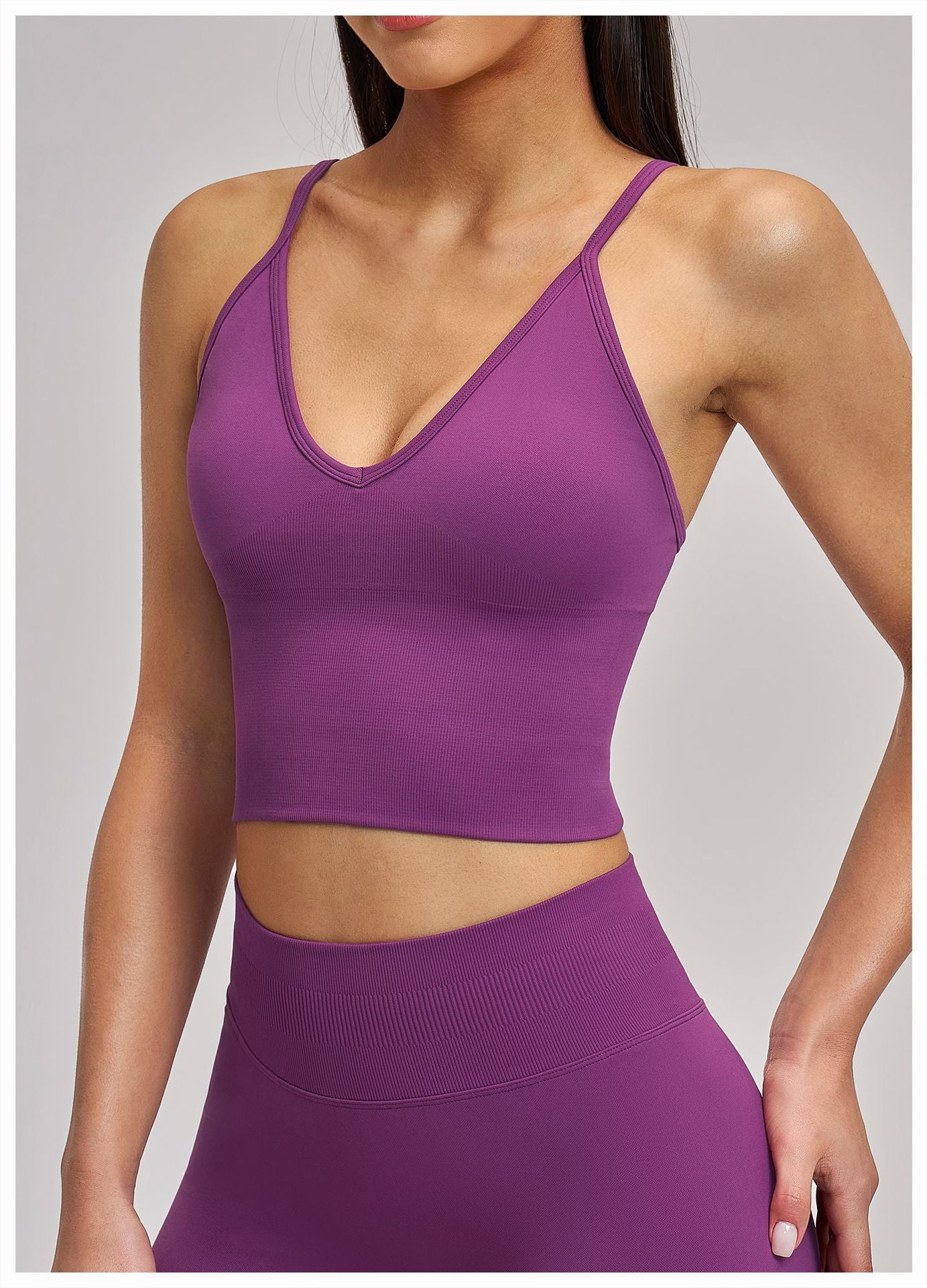 03/2026 Shockproof seamless yoga bra with cross-back design, quick-drying sports top, running and fitness yoga wear 5518
