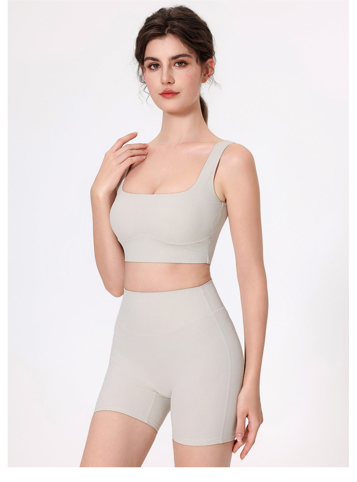 12/2025 Wide-strap athletic underwear with back support, push-up design, and side boob reduction.