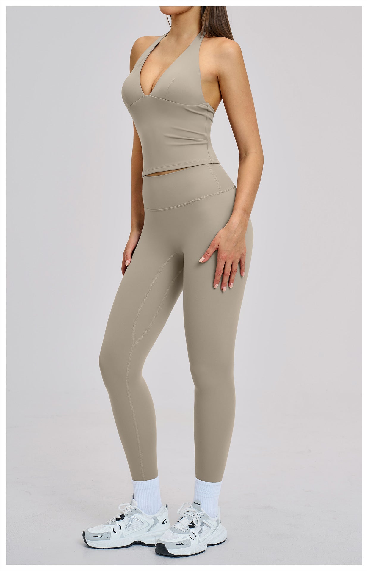 03/2026 Spring European and American style outdoor sports fitness set, brushed tight-fitting yoga wear, halter neck and beautiful back yoga set 4201
