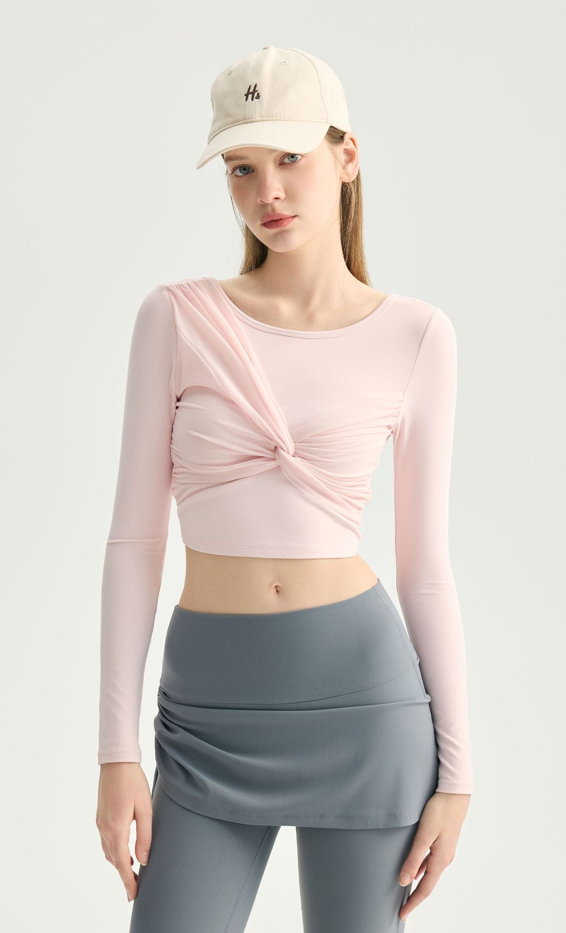 02/2026 Pilates shaping yoga pants with long sleeves, knotted pleated design, beautiful back, sexy girl style, fashionable sports and fitness wear