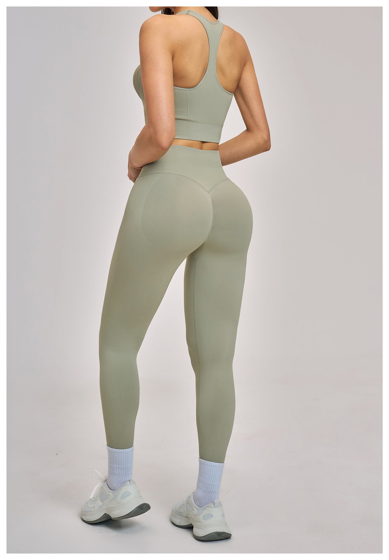 03/2026 Wholesale FOUREGG #5518 Seamless Yoga Set, Racerback Fitted Fitness Suit, High Elastic Running Sports Set for Women, 5518