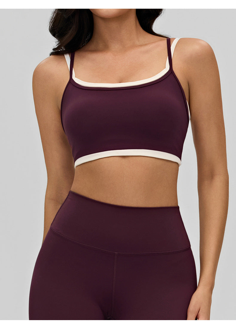 02/2026 Sports bra with padded shoulder straps, contrasting trim, beautiful back, yoga underwear, Pilates fitness wear