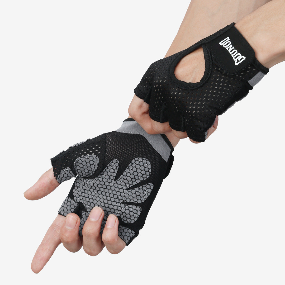 Half-finger fitness sports gloves thin sports sweat-absorbent non-slip hand protection training horizontal bar riding gloves outdoor gloves