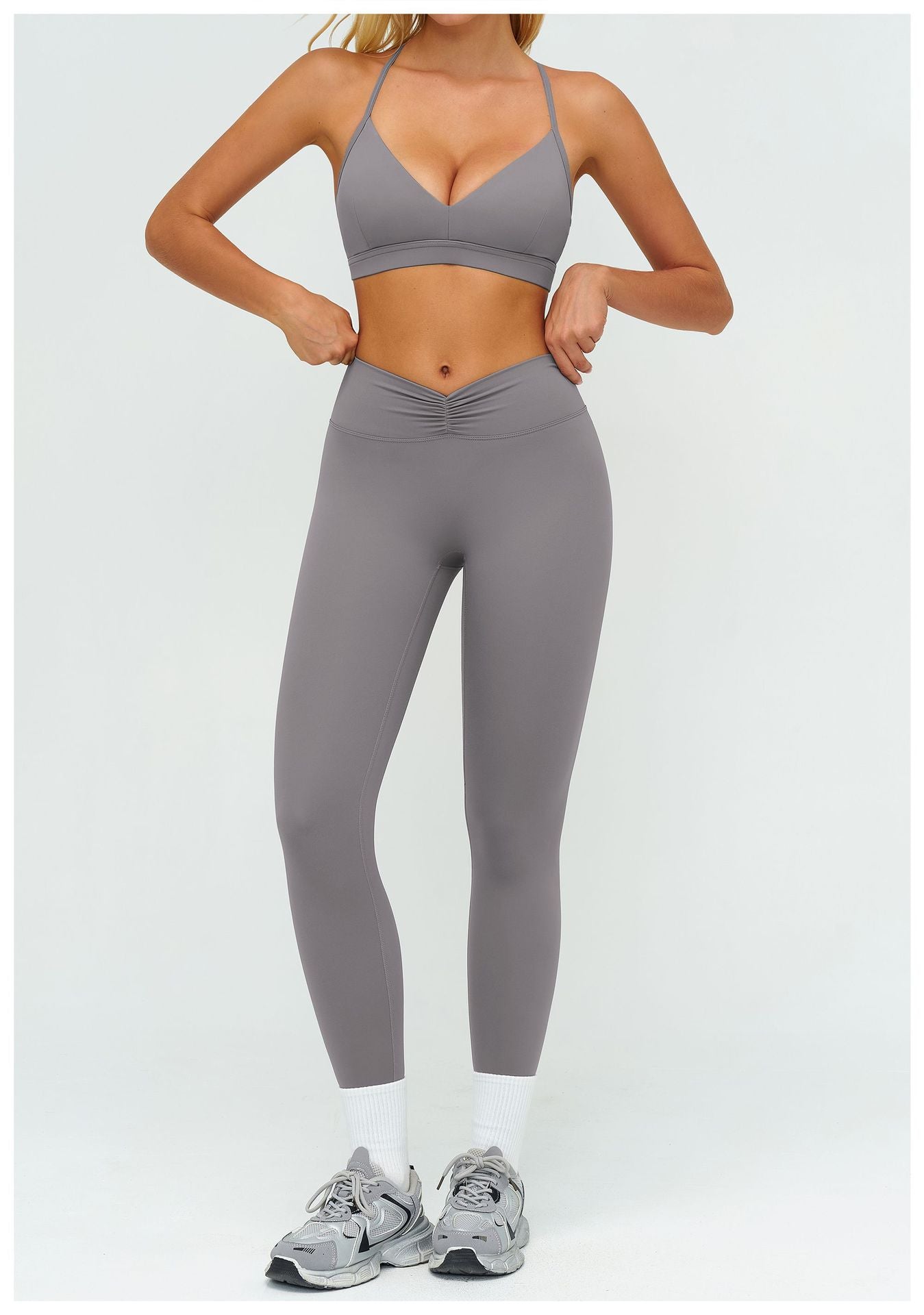12/2025 Sujetador de yoga con cuello en V cepillado y espalda en forma de Y, sujetador deportivo ajustable, sujetador deportivo para fitness y correr 9313 -
