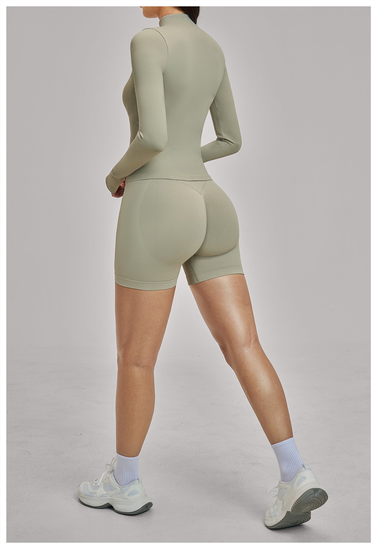 03/2026  Wholesale FOUREGG #5518 Seamless Yoga Set with Cross-Back Fit, Tight-Fit Fitness Clothing, High-Elasticity Running Sports Set for Women, 5518