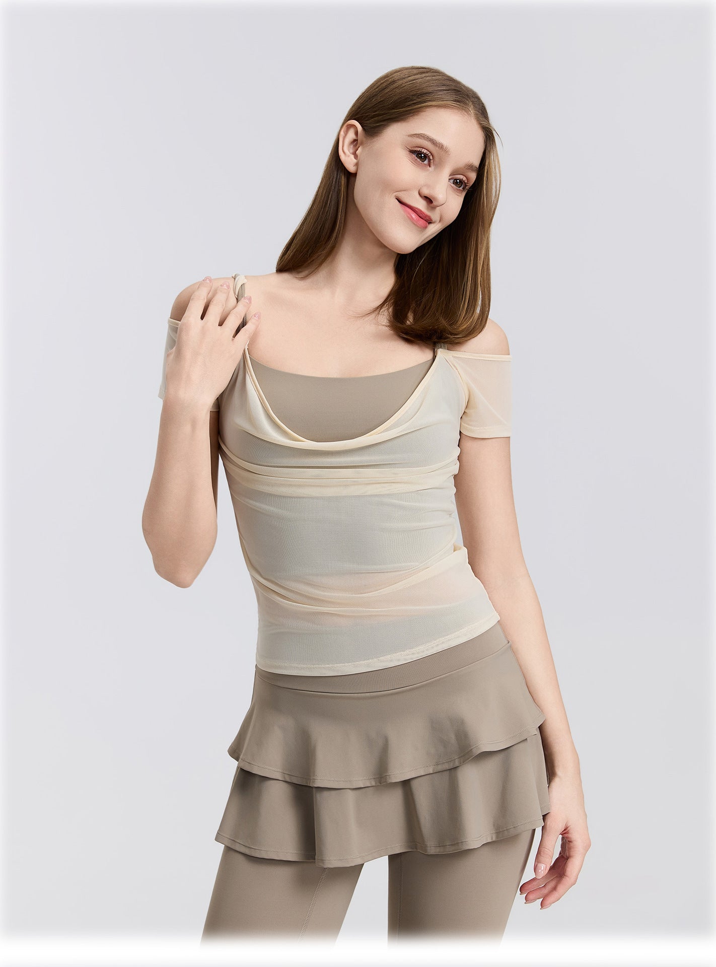 01/2026 Cable knit mesh off-shoulder yoga short-sleeved running quick-drying sports bra with integrated cups, fitness top, bra