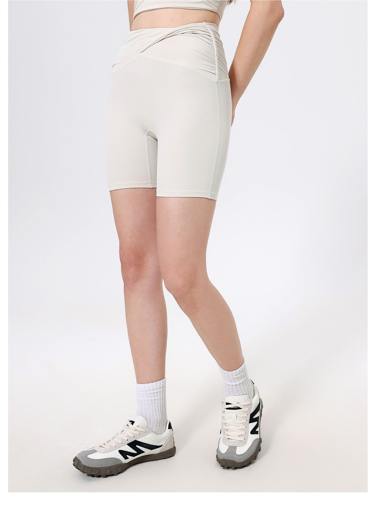 12/2025  fouregg Ruched Booty Yoga Shorts Nude-Feel High-Waist Gym Biker ShortsDK3119