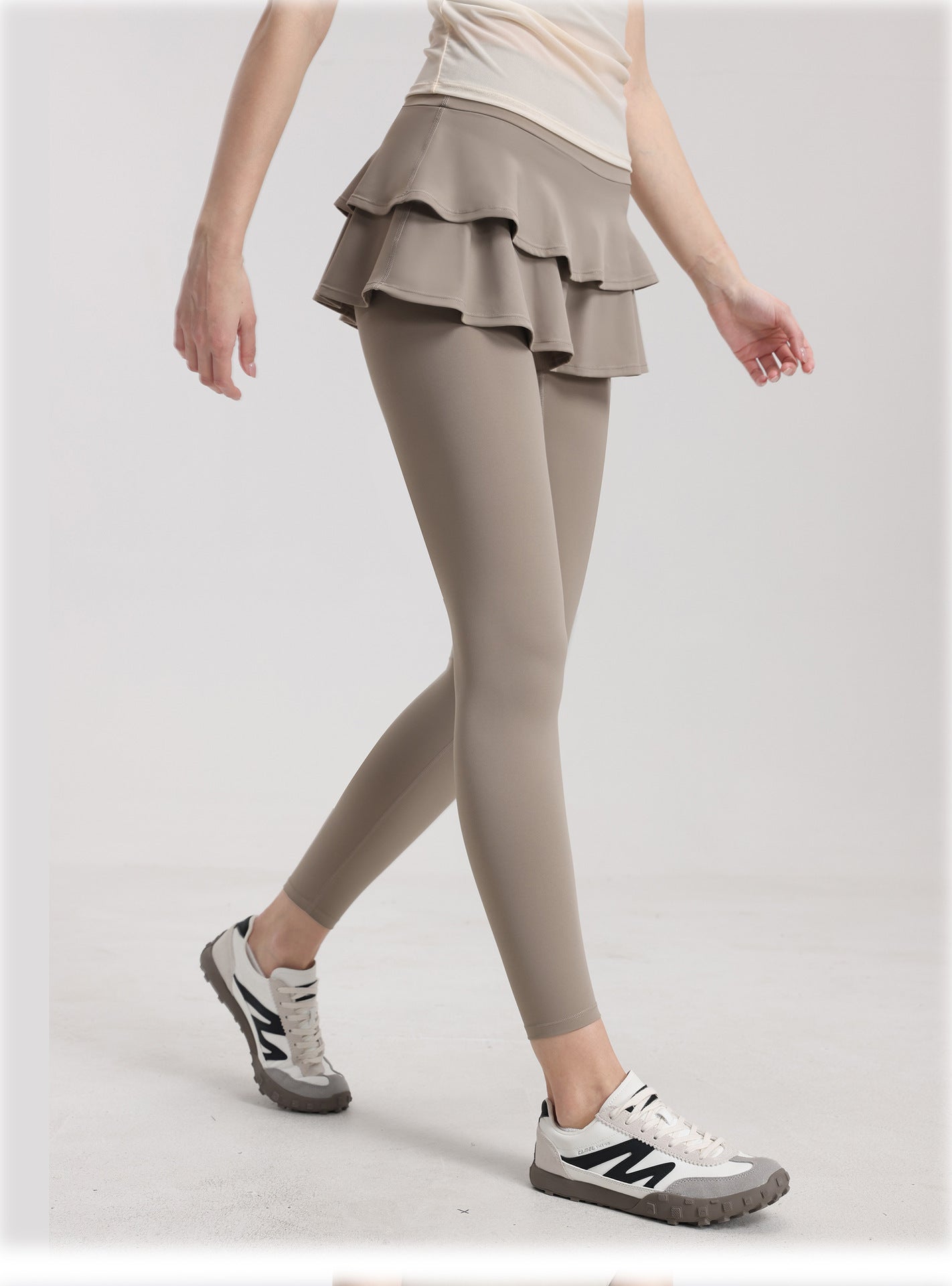 01/2026 High-waisted, two-piece design, nude-feel yoga pants/skirt, suitable for wearing as outerwear, running, sports, breathable, fitness, tights, dance skirt