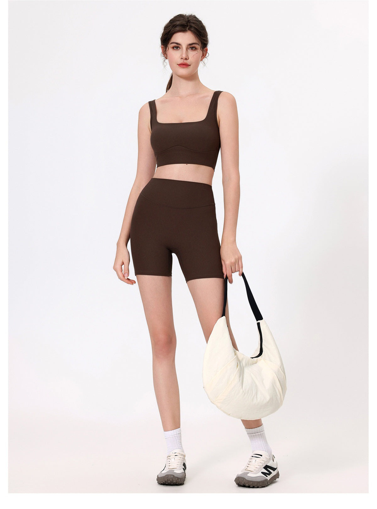 12/2025 Wide-strap athletic underwear with back support, push-up design, and side boob reduction.