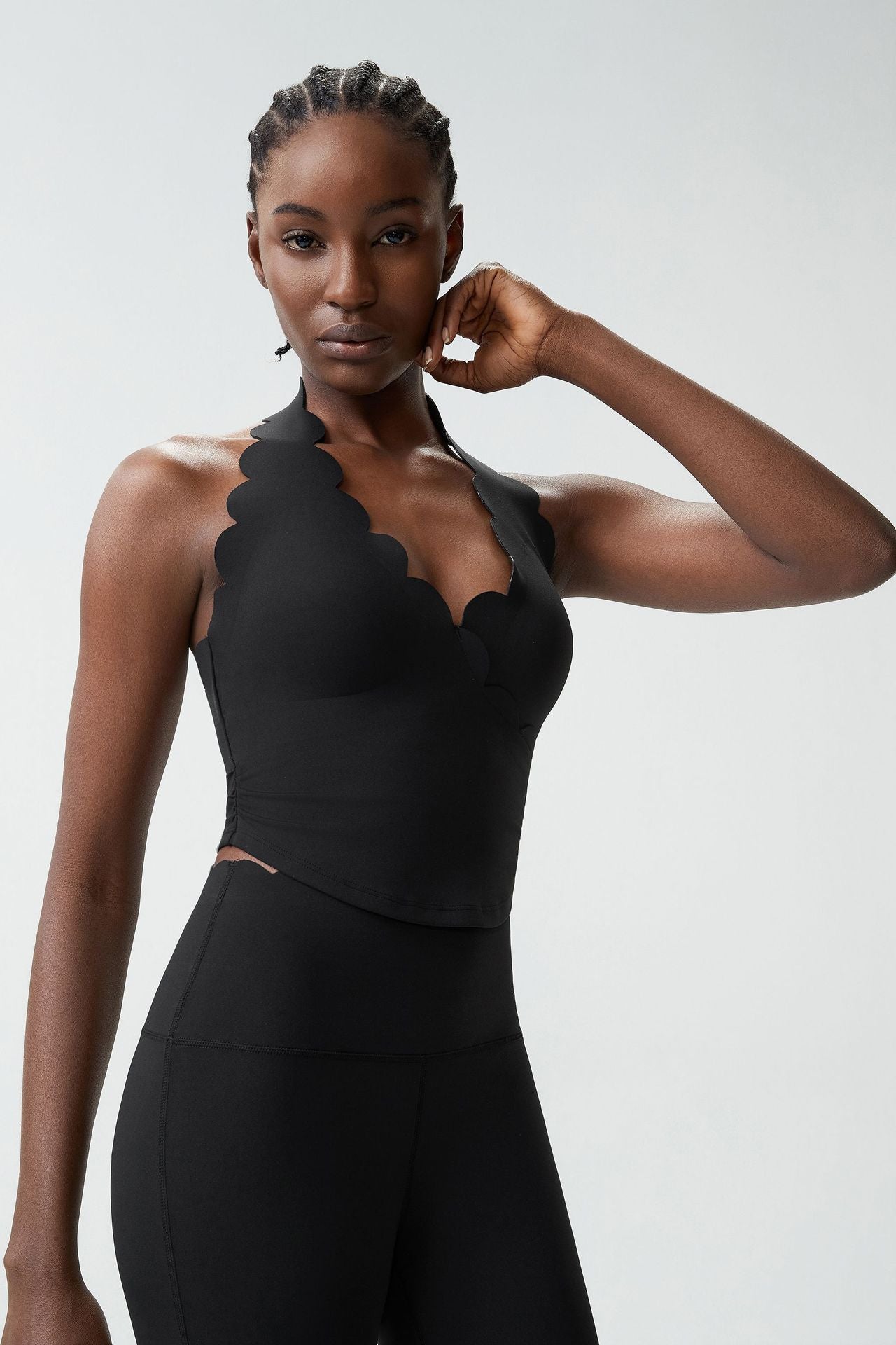 01/2026Soutien-gorge de sport en forme de goutte d'eau à encolure dos nu pour grandes tailles, soutien-gorge de sport avec soutien latéral de la poitrine, débardeur de fitness révélant la taille