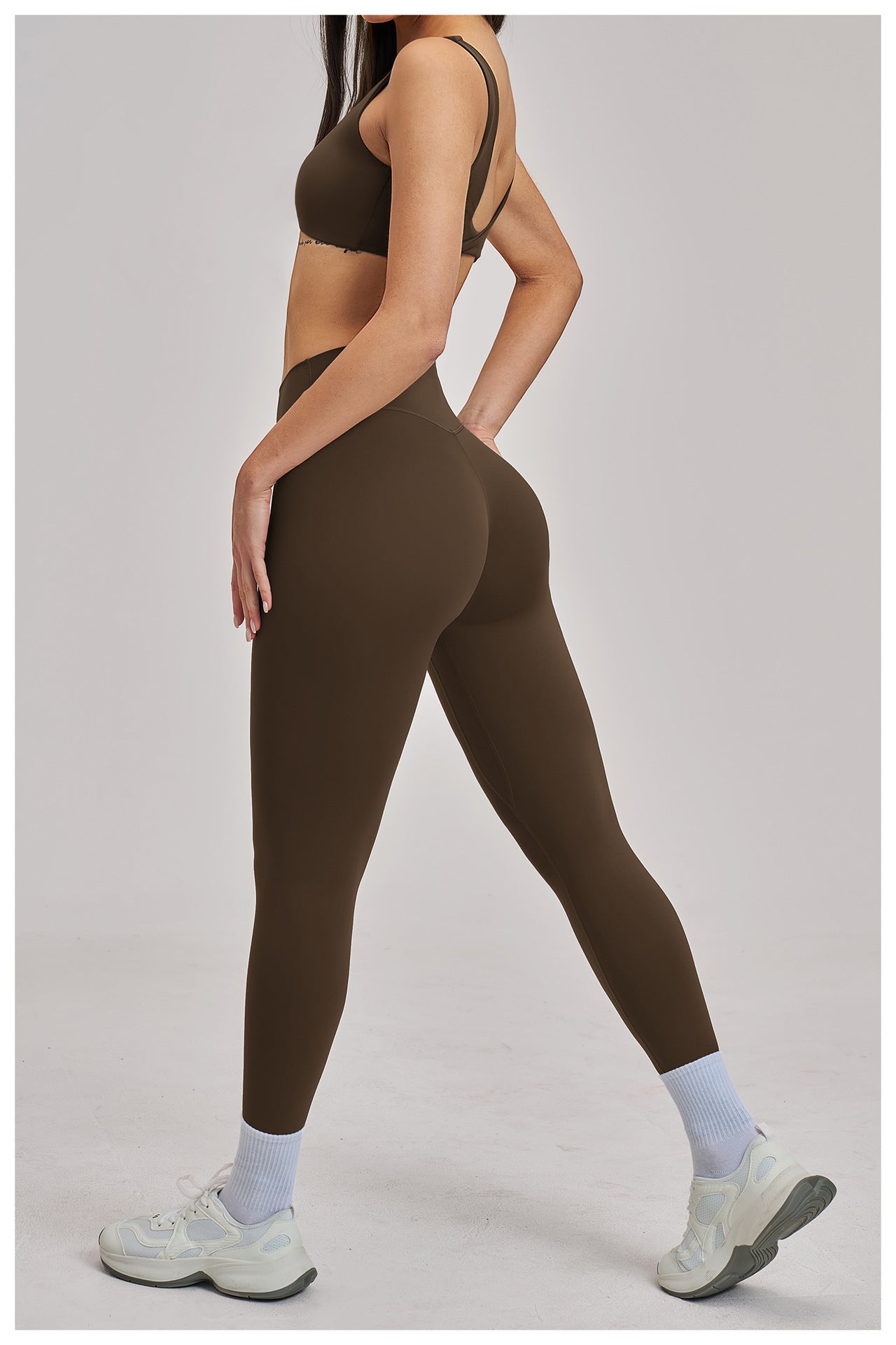 03/2026 Ensemble de sport et yoga robuste - Col ajouré, dos nu, vêtements de yoga pour l'exercice, la course et le fitness - Lot de 4, au prix de 4520