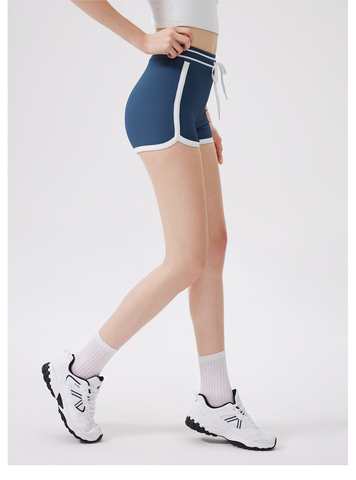 12/2025 fouregg Contrast Trim Yoga Shorts No Camel Toe Zero-Feel Gym Hot Shorts  fanxin-DK5333