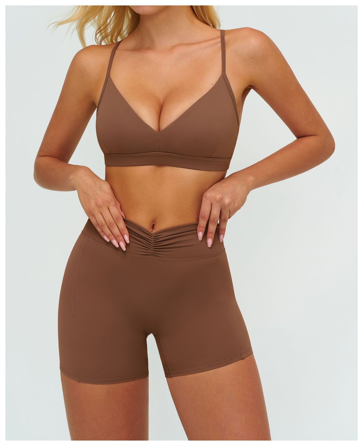 12/2025 Sujetador de yoga con cuello en V cepillado y espalda en forma de Y, sujetador deportivo ajustable, sujetador deportivo para fitness y correr 9313 -