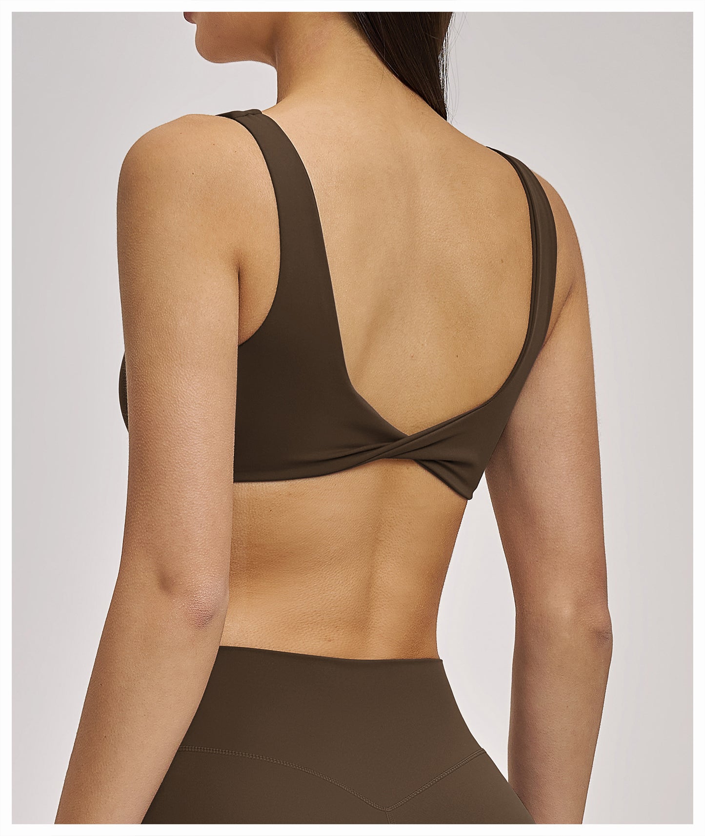 03/2026 Rugged sports bra with sexy back for yoga, gathers during exercise, suitable for running and fitness. Price: 4520