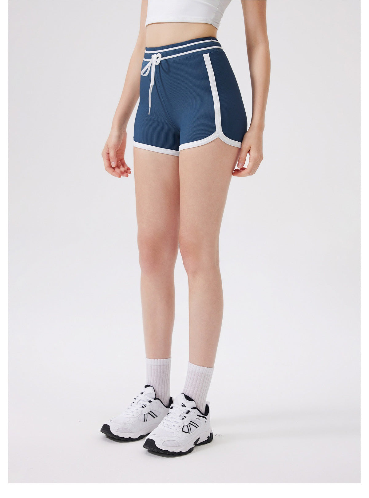 12/2025 fouregg Contrast Trim Yoga Shorts No Camel Toe Zero-Feel Gym Hot Shorts  fanxin-DK5333