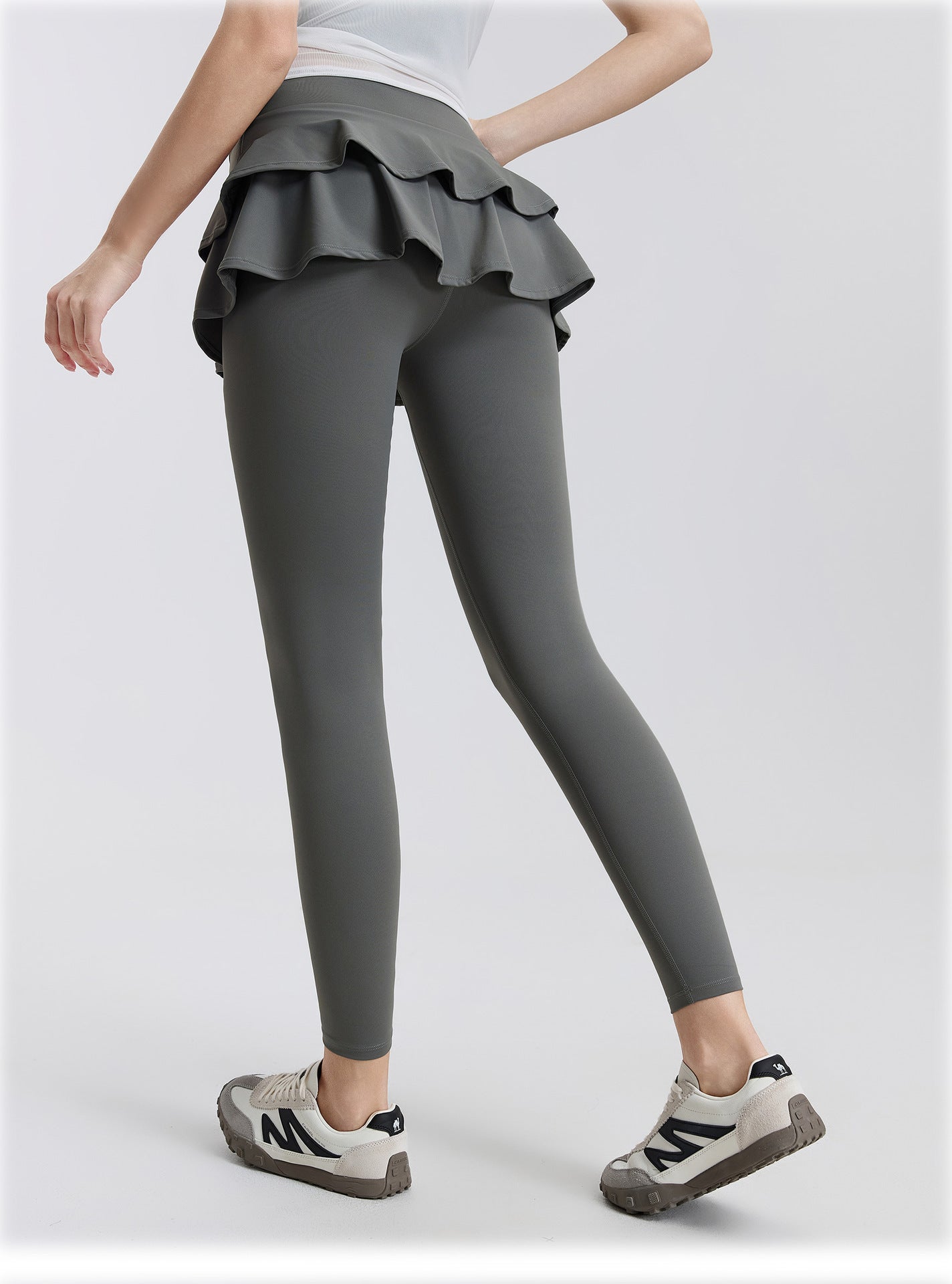 01/2026 High-waisted, two-piece design, nude-feel yoga pants/skirt, suitable for wearing as outerwear, running, sports, breathable, fitness, tights, dance skirt