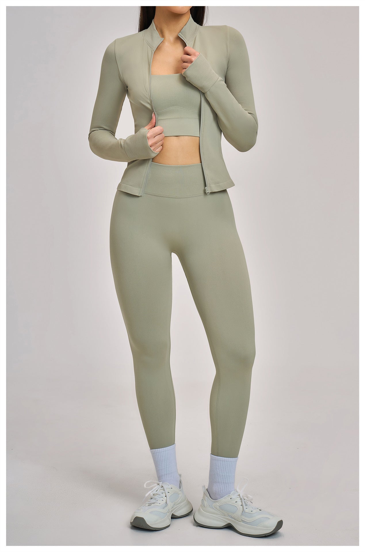 03/2026  Wholesale FOUREGG #5518 Seamless Yoga Set, Racerback Fitted Fitness Suit, High Elastic Running Sports Set for Women, 5518