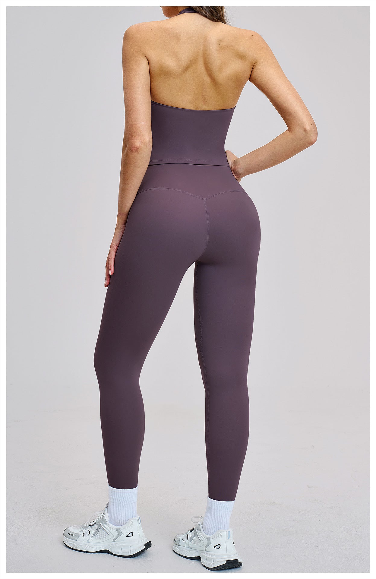 03/2026 Spring European and American style outdoor sports fitness set, brushed tight-fitting yoga wear, halter neck and beautiful back yoga set 4201