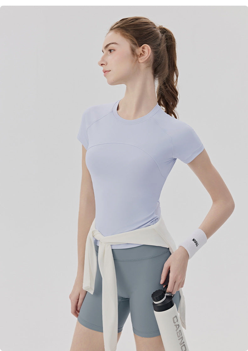 01/2026 Women's sweat-wicking, quick-drying sports T-shirt with cool mesh breathability, suitable for yoga, Pilates training, and fitness.