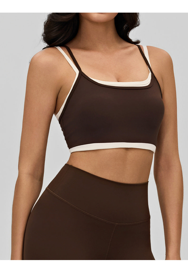 02/2026 Sports bra with padded shoulder straps, contrasting trim, beautiful back, yoga underwear, Pilates fitness wear