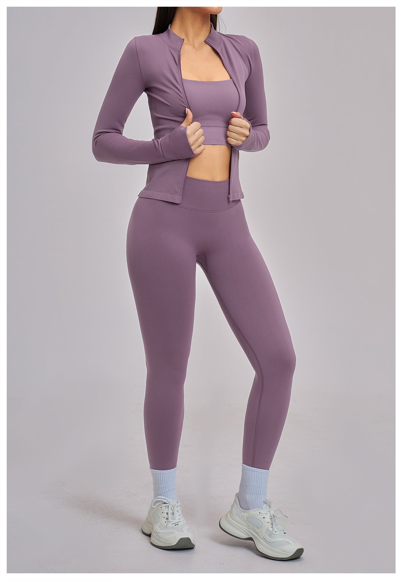 03/2026  Wholesale FOUREGG #5518 Seamless Yoga Set, Racerback Fitted Fitness Suit, High Elastic Running Sports Set for Women, 5518