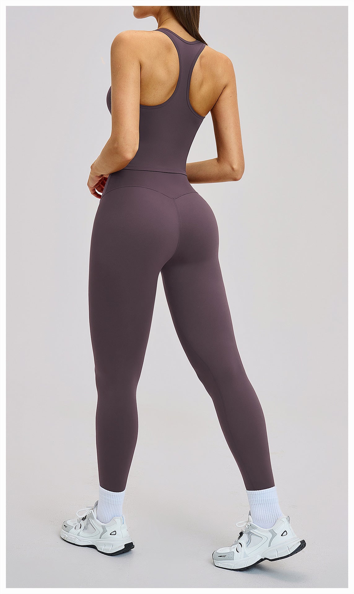 02/2026 Spring sports suit, tight-fitting back, sports and leisure suit, outdoor running and cycling fitness suit 8819