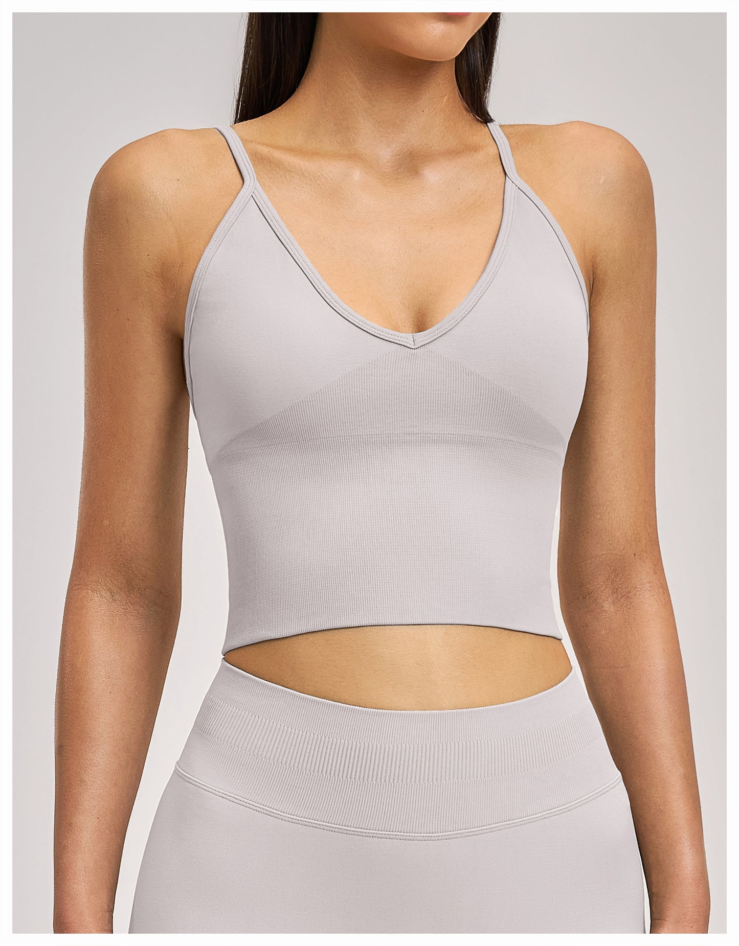 03/2026 Shockproof seamless yoga bra with cross-back design, quick-drying sports top, running and fitness yoga wear 5518