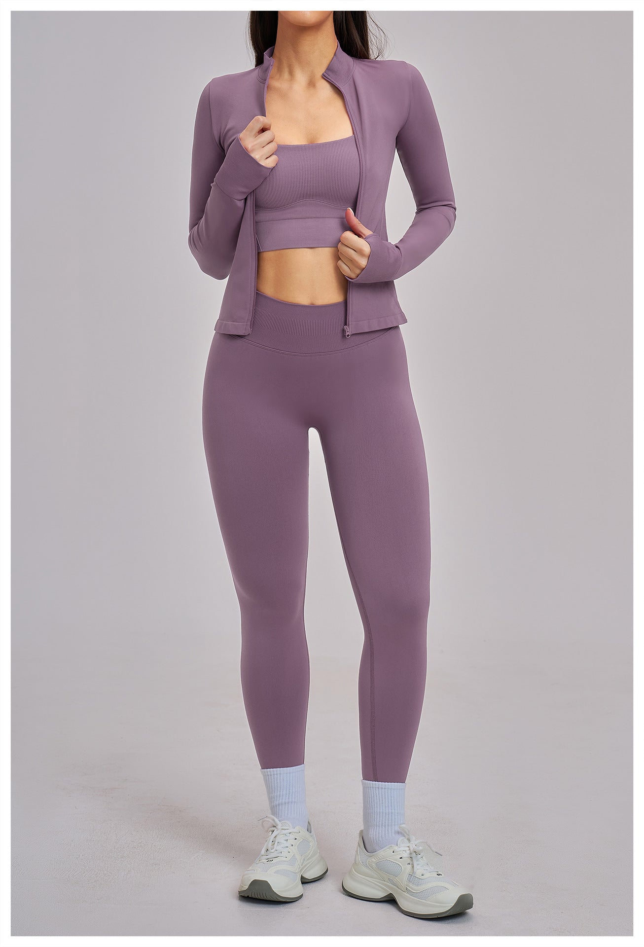 03/2026  Wholesale FOUREGG #5518 Seamless Yoga Set, Racerback Fitted Fitness Suit, High Elastic Running Sports Set for Women, 5518