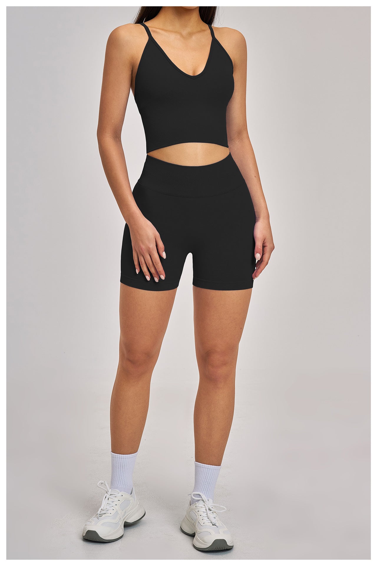 03/2026  Wholesale FOUREGG High-elastic running tracksuit with cross-back design, tight-fitting fitness wear, seamless yoga set for women, 5518