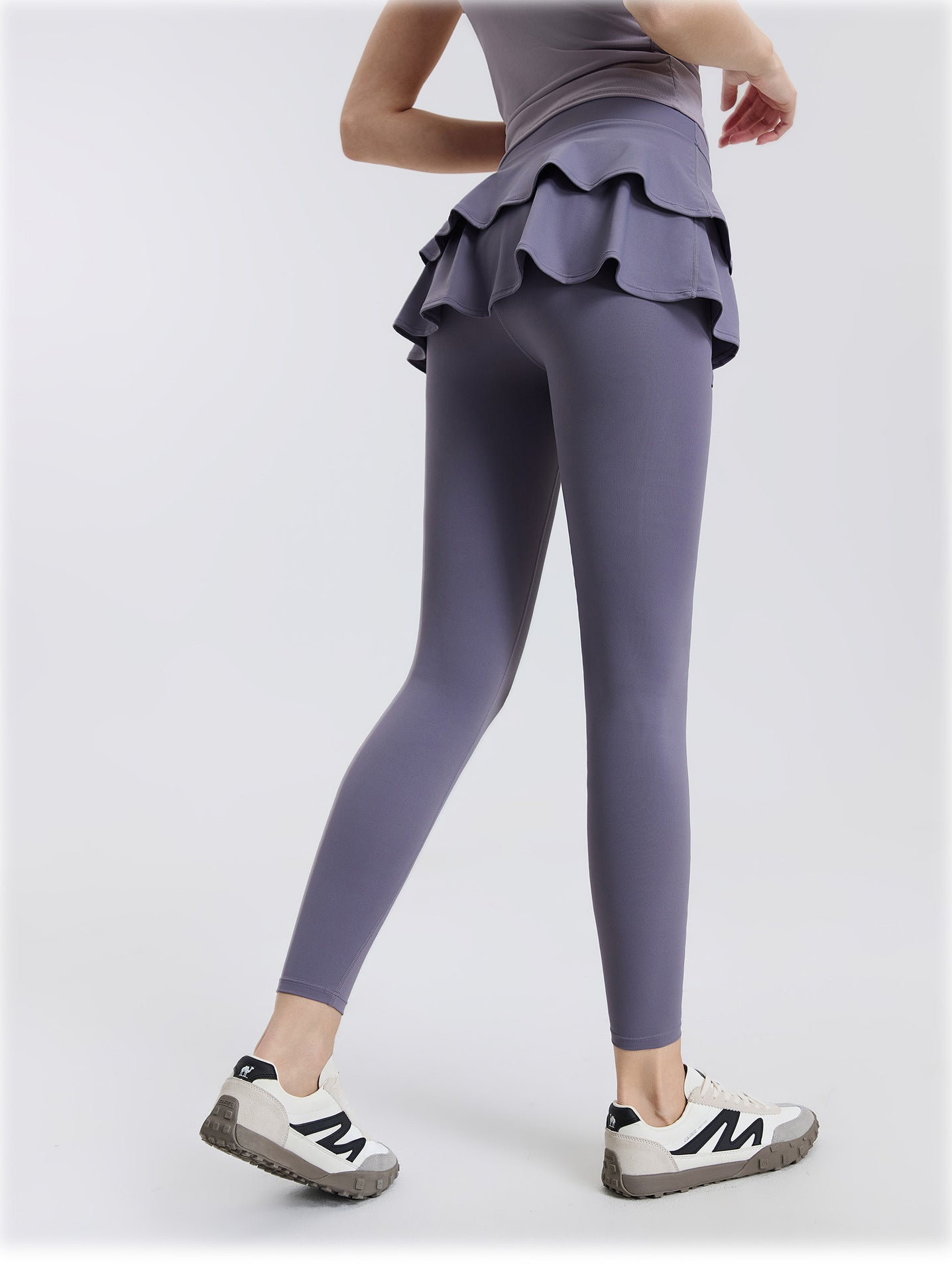 01/2026 High-waisted, two-piece design, nude-feel yoga pants/skirt, suitable for wearing as outerwear, running, sports, breathable, fitness, tights, dance skirt