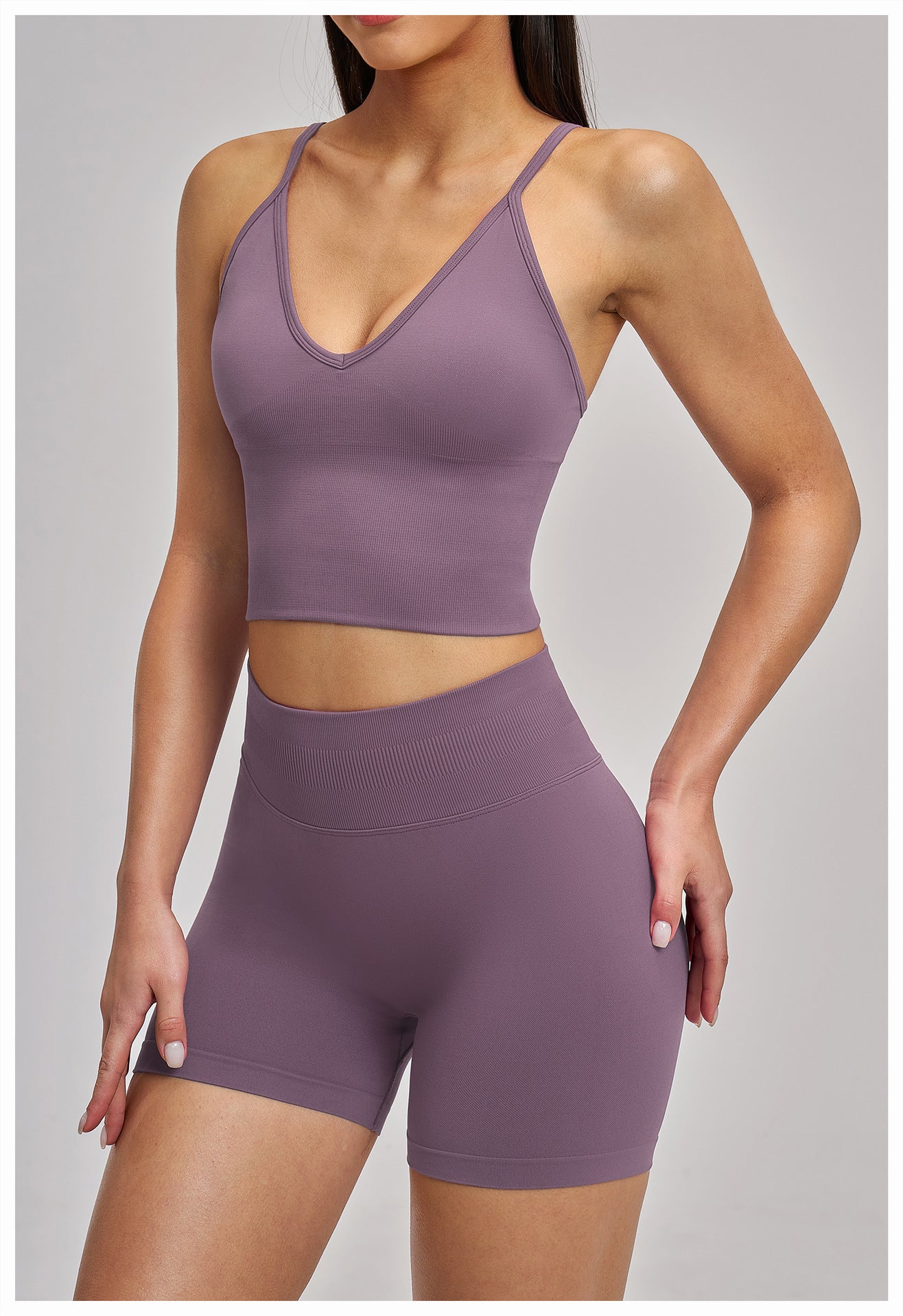 03/2026 Shockproof seamless yoga bra with cross-back design, quick-drying sports top, running and fitness yoga wear 5518