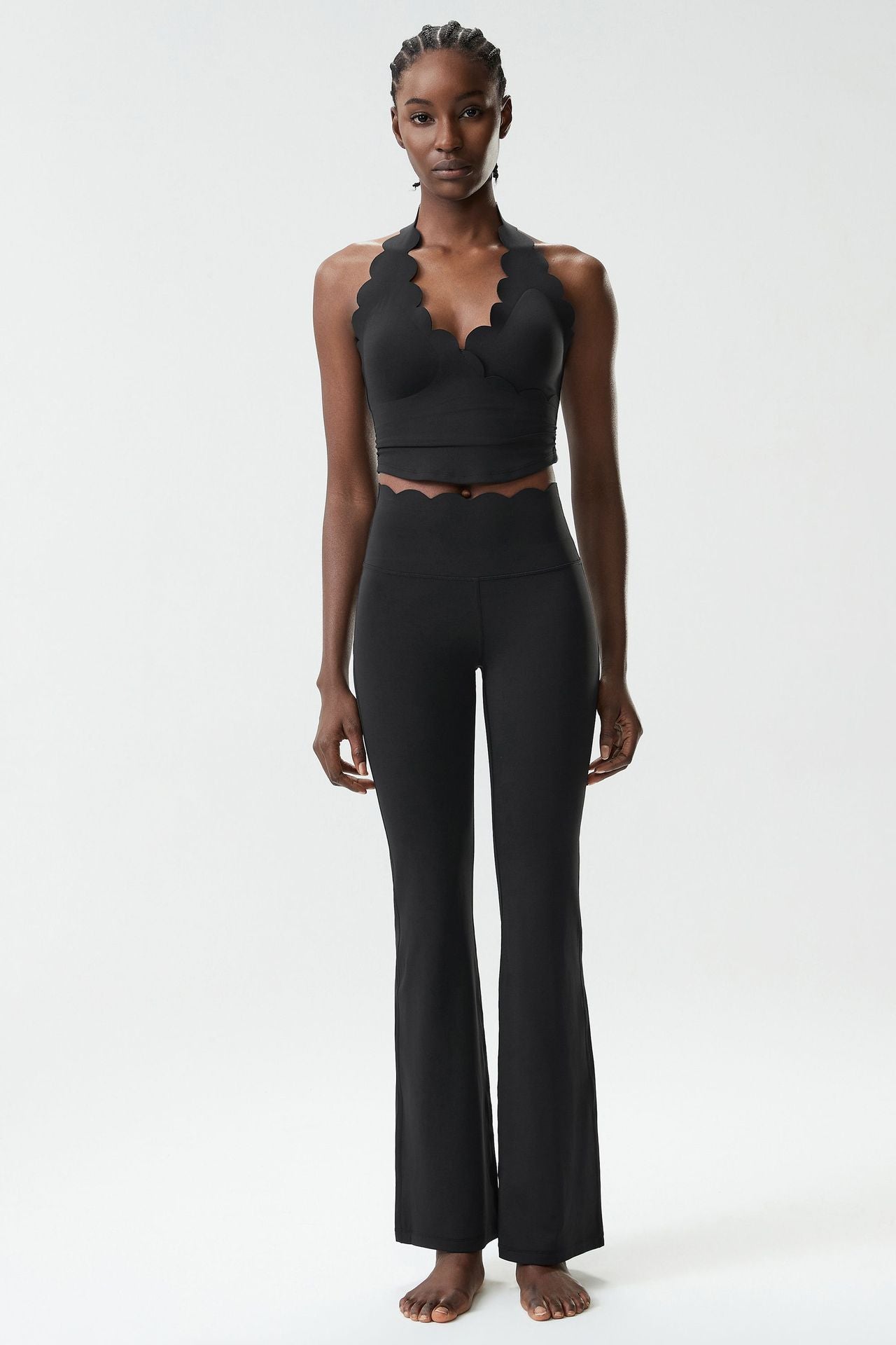 01/2026Soutien-gorge de sport en forme de goutte d'eau à encolure dos nu pour grandes tailles, soutien-gorge de sport avec soutien latéral de la poitrine, débardeur de fitness révélant la taille