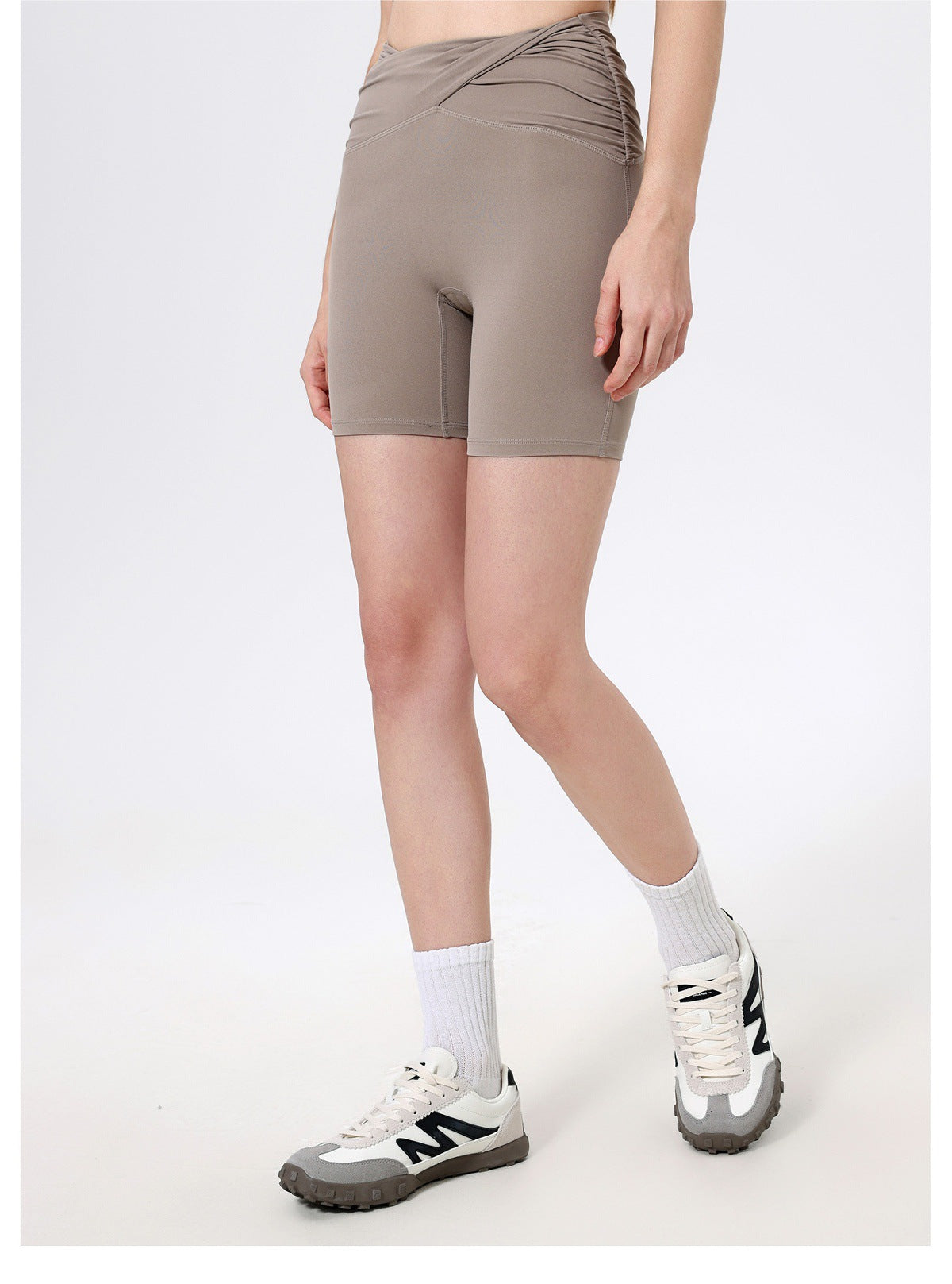 12/2025  fouregg Ruched Booty Yoga Shorts Nude-Feel High-Waist Gym Biker ShortsDK3119