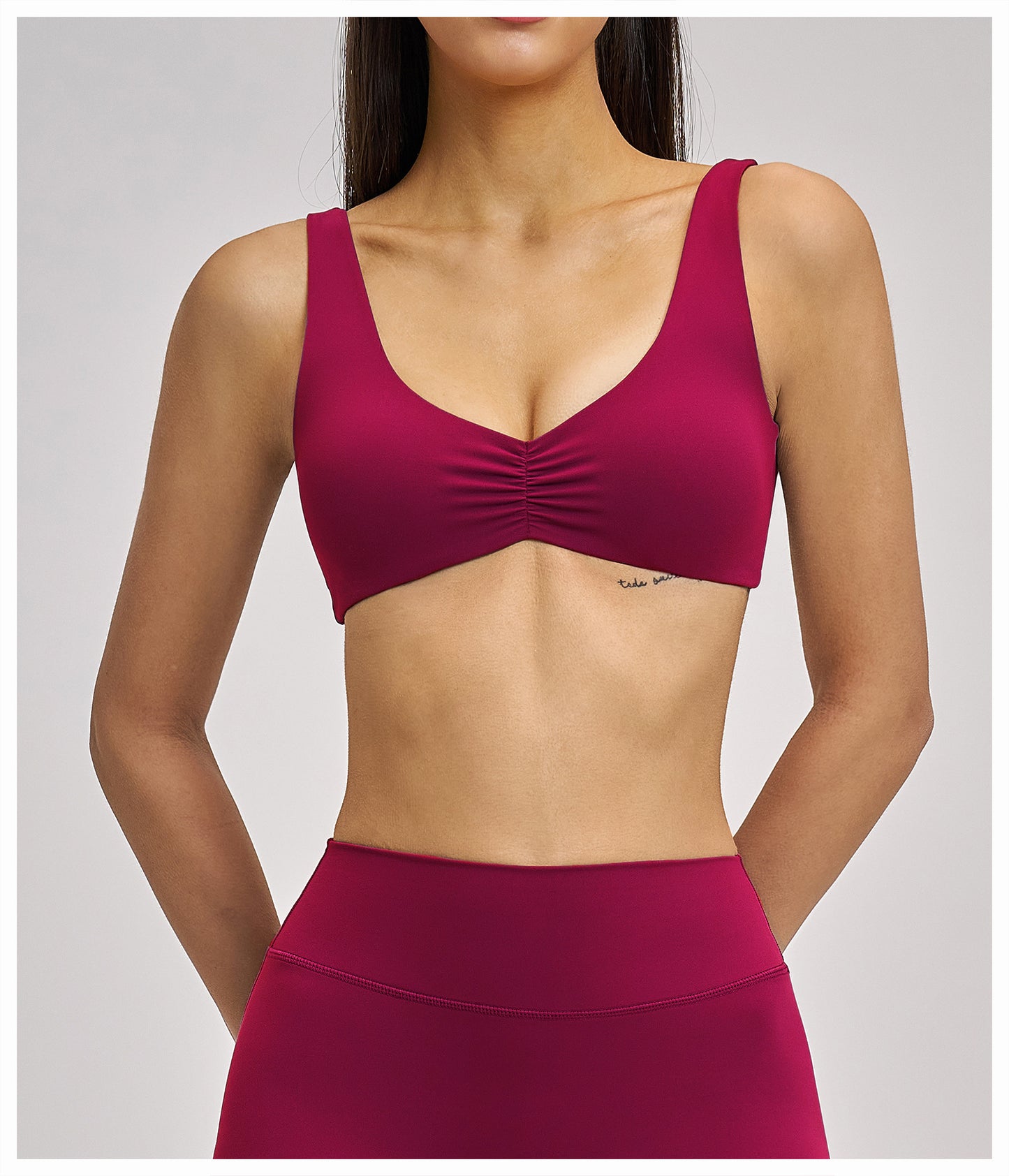 03/2026 Rugged sports bra with sexy back for yoga, gathers during exercise, suitable for running and fitness. Price: 4520