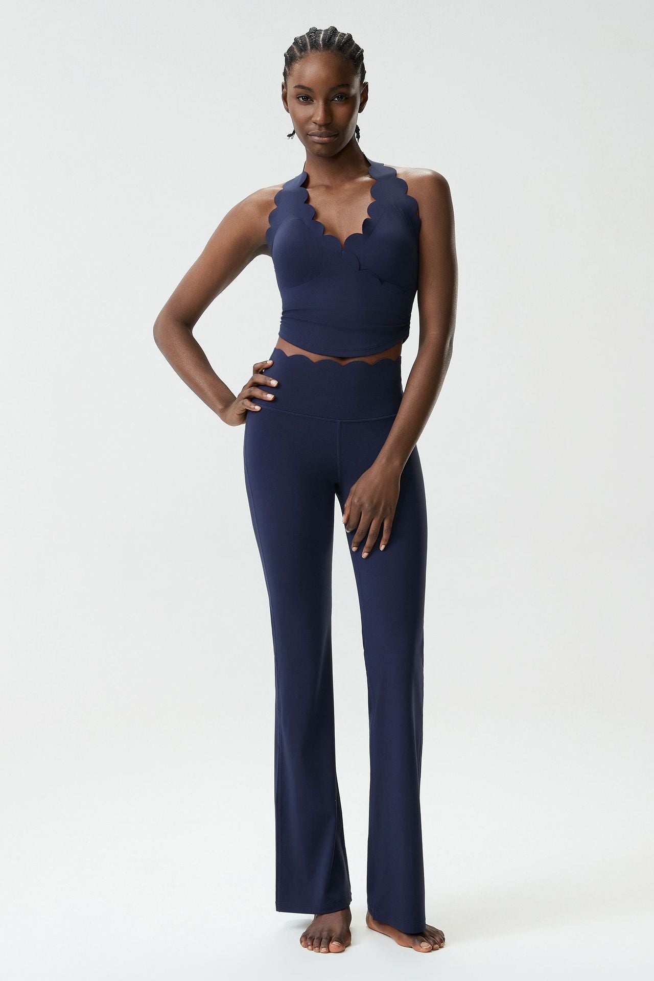 01/2026Soutien-gorge de sport en forme de goutte d'eau à encolure dos nu pour grandes tailles, soutien-gorge de sport avec soutien latéral de la poitrine, débardeur de fitness révélant la taille