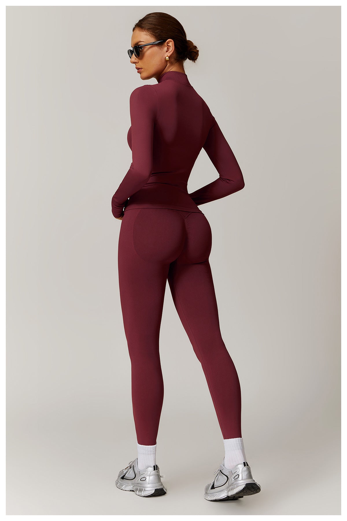 03/2026 Seamless stand-up collar zipper yoga set, windproof, slim fit, warm top, sports running set 7755