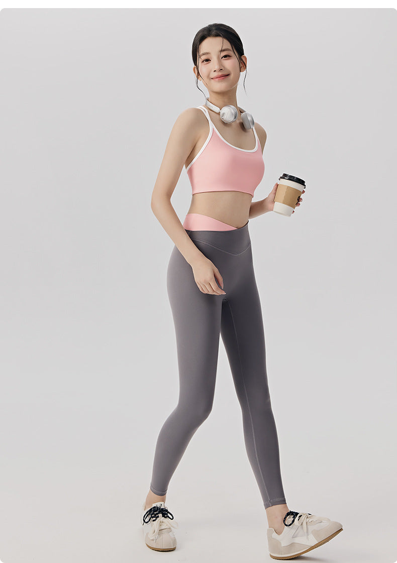 01/2026 Women's color-blocked, cool, breathable, two-piece sportswear set, antibacterial, comfortable, and breathable, perfect for Pilates and yoga.