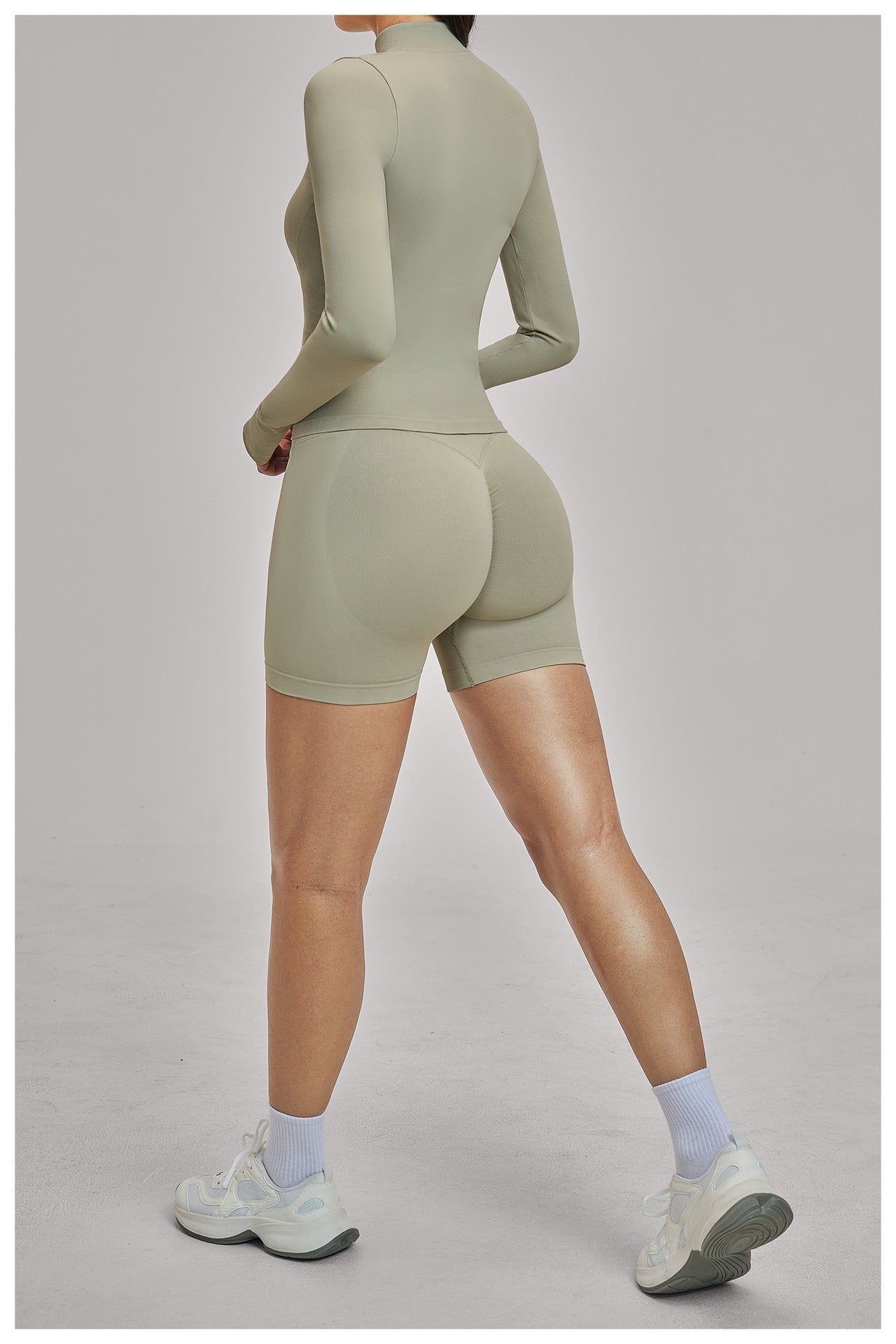 03/2026 Seamless stand-up collar zipper yoga set, windproof, slim fit, warm top, sports running set 7755