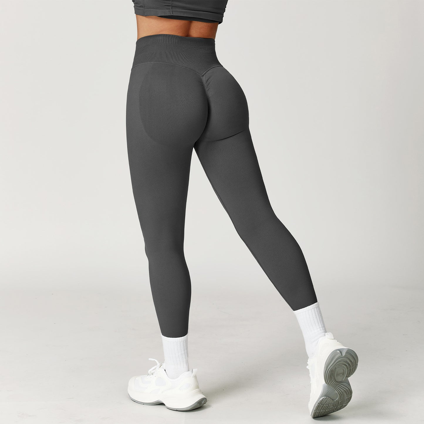 06/2024 European and American peach hip seamless abdomen tight yoga pants women's outdoor running sports quick-drying fitness pants 7655