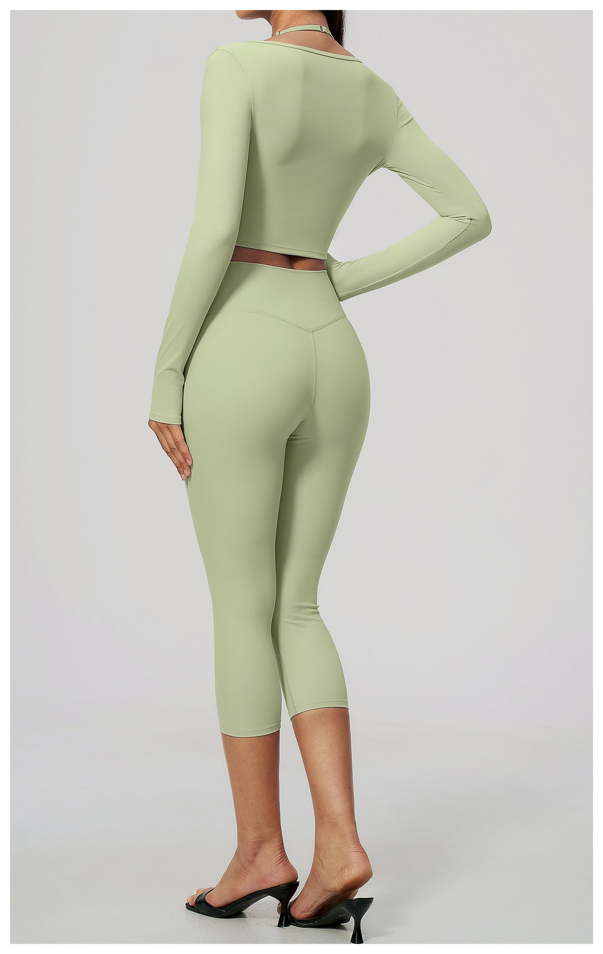Wholesale Brushed Activewear Set 5529 | Tummy-Control, Butt-Lifting Yoga & Running Outfit | fouregg