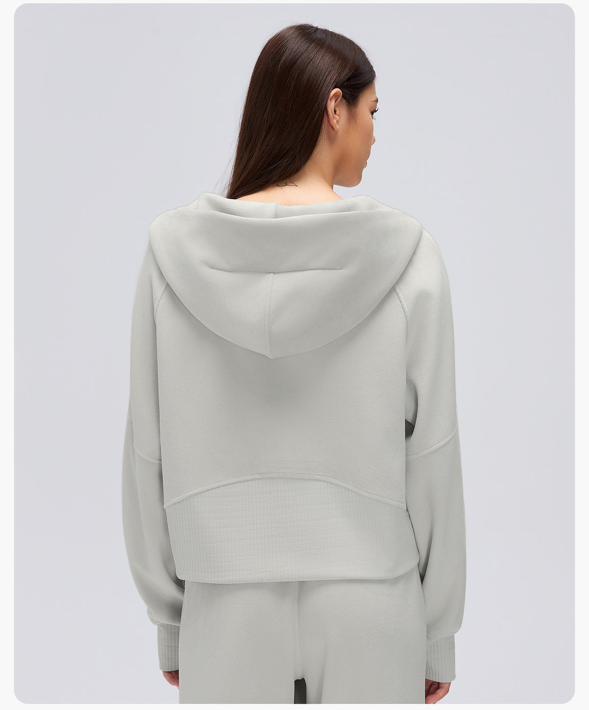 Wholesale Women’s Winter Hoodie Jacket D26119 | Loose-Fit Cropped Casual Sportswear Top | fouregg