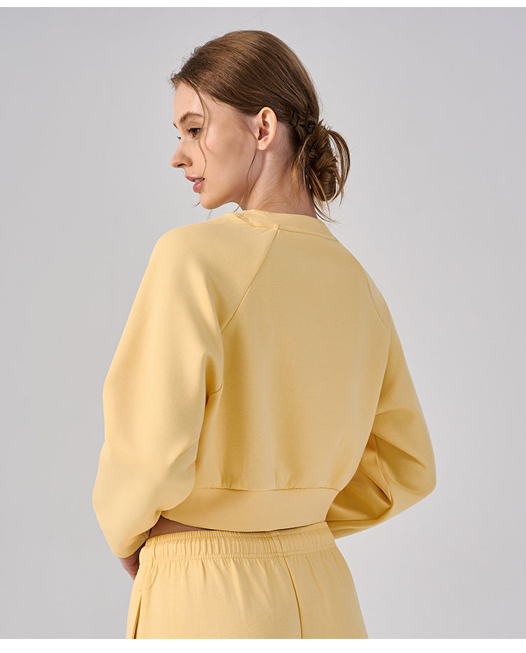 Wholesale Women’s Cropped Sweatshirt | Bulk Pilates & Outdoor Activewear | fouregg